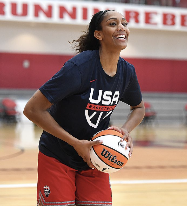 NEW: USA Women's National Team training camp roster has been released 🇺🇸 Ariel Atkins Shakira Austin Aliyah Boston Caitlin Clark Chelsea Gray Brittney Griner Rhyne Howard Sabrina Ionescu Jewell Loyd Kelsey Plum Breanna Stewart Diana Taurasi A’ja Wilson Jackie Young Who are you…