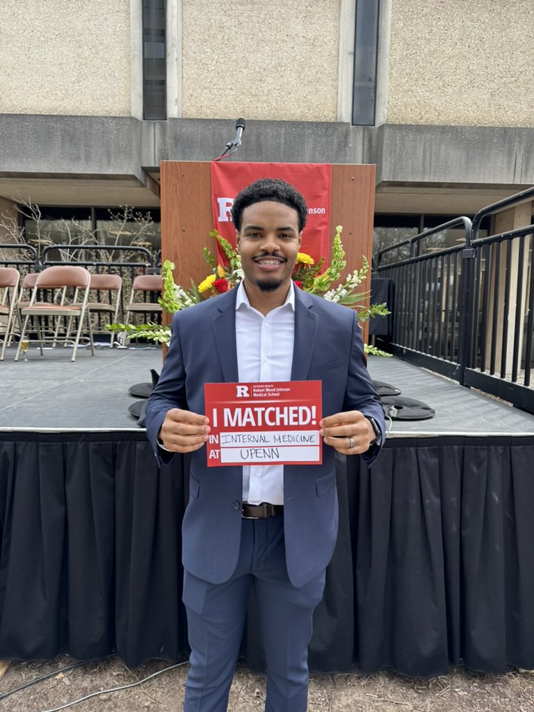 Congrats to @RWJMS student and soon to be Dr. @Justin_Montag19 who matched IM at UPenn! Justin was my first mentee @RUCancerPrevRes and I’m SO proud of all his hard work and this great accomplishment!! Here’s to a future leader in medicine and public health! #matchday