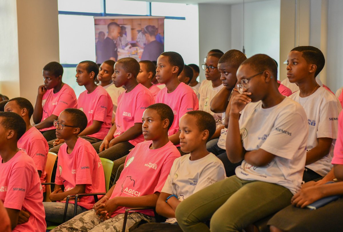 Today, in partnership with @Unwomen, the Rwanda Ministry of Education launched the 2nd edition of @AGCCIAfrica_1 whereby 75 Rwandan girls will be equipped with coding, robotics, AI, and programming skills.