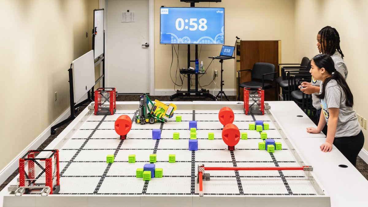 Youth Outreach in STEM tweet media