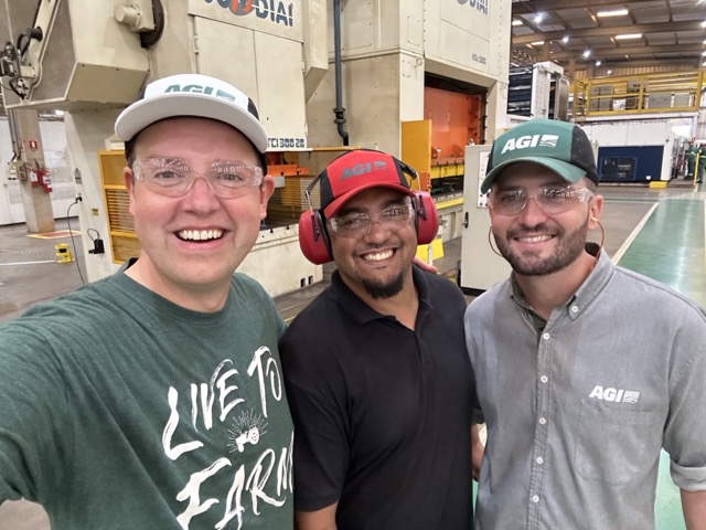 During their Brazil farm tour, Indiana growers @KalbShawn and @bigyieldscorn and the @LiveToFarm production team are at AGI's state-of-the-art facility in Cândido Mota for a visit with Francisco Prado, AGI Brasil's VP of Operations. #AGIBrasil #LiveToFarm