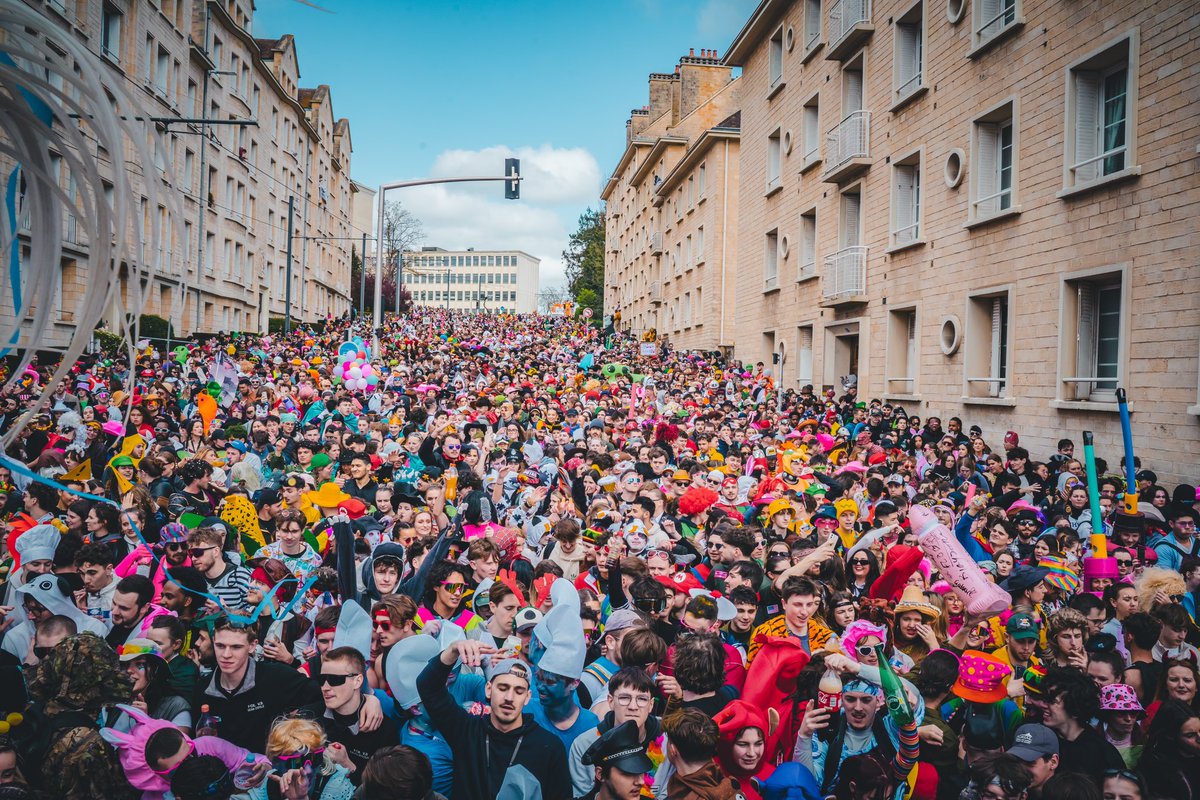 Hello Caen tweet media