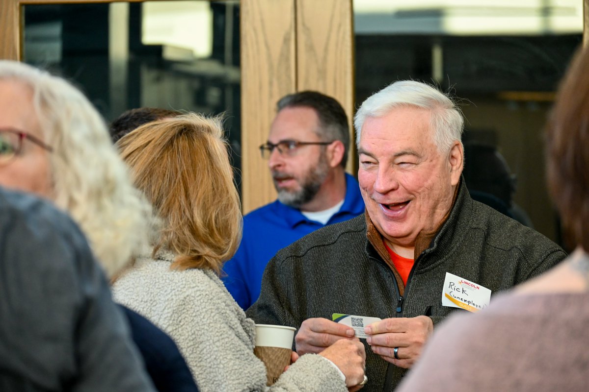 We love Thursday mornings that start with the HIVE! Thank you to everyone who attended, and thank you to @CSSHopeGoodLife for hosting.☕ Join us for the LNK next month: lcoc.com/events