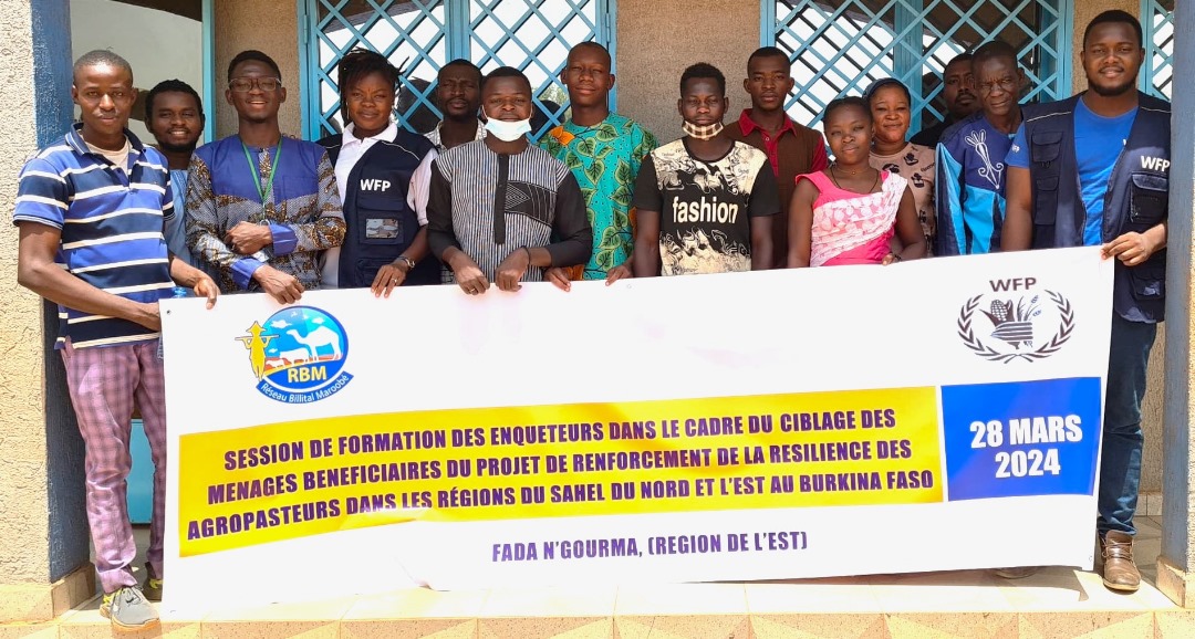rbm_maroobe's tweet photo. 28/03/24, formation sur la collecte de données à l'intention des enquêteurs des communes de #Diapangou, #Tibga, #Diabo dans la région de l'#Est, ainsi que celles de #Oula, #Bassi et #Bokin dans le #Nord, et enfin #Dori et #Seytenga au #Sahel : https://t.co/0uaaTnnTNQ https://t.co/OolflJygzT