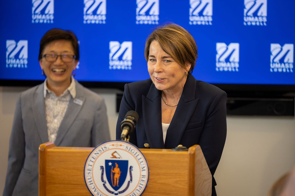 The university and its partners welcomed @MassGovernor @MassLtGov @MartyMeehan @RepLoriTrahan @tomtipagolden for today’s announcement of the Lowell Innovation Network Corridor, which will transform our city and campus #LowellINC Learn more about LINC: lowell-inc.com