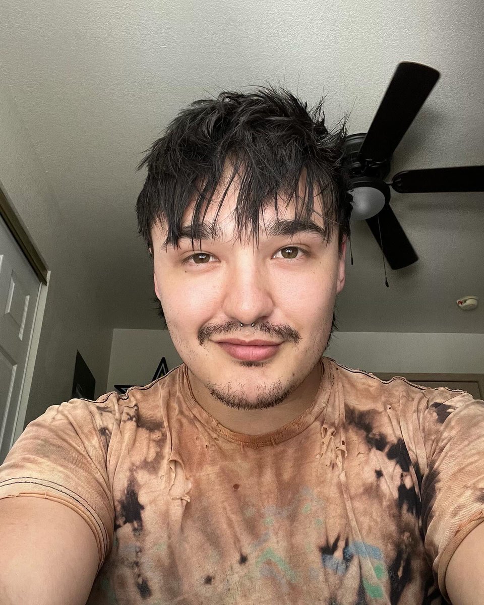 Officialsamstone tweet media