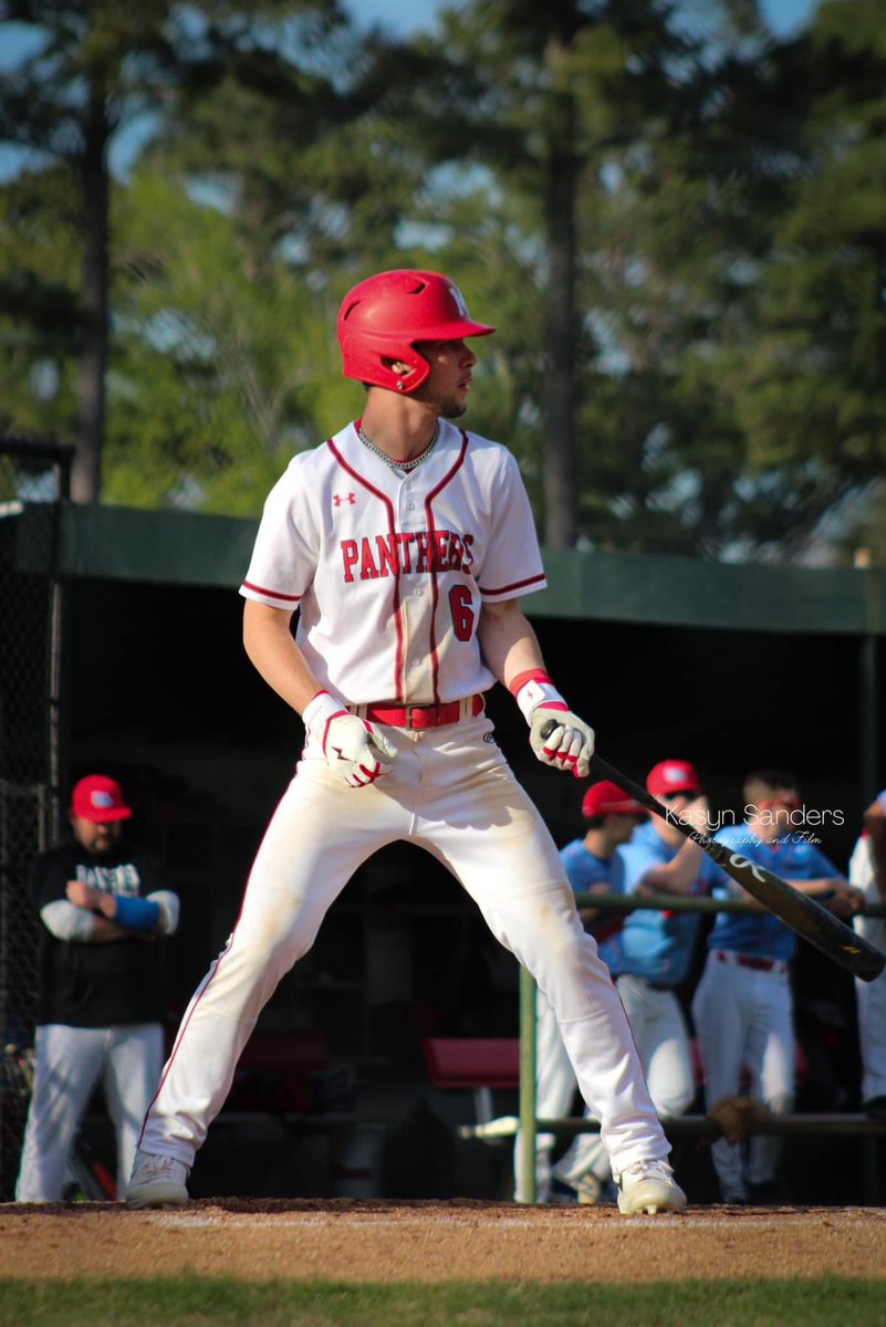 Walker Carter settling in the box to do his job. Magnolia Panthers!  

DH/OF💪🏼⚾️
26’

#highschoolbaseball #arkansasbaseball