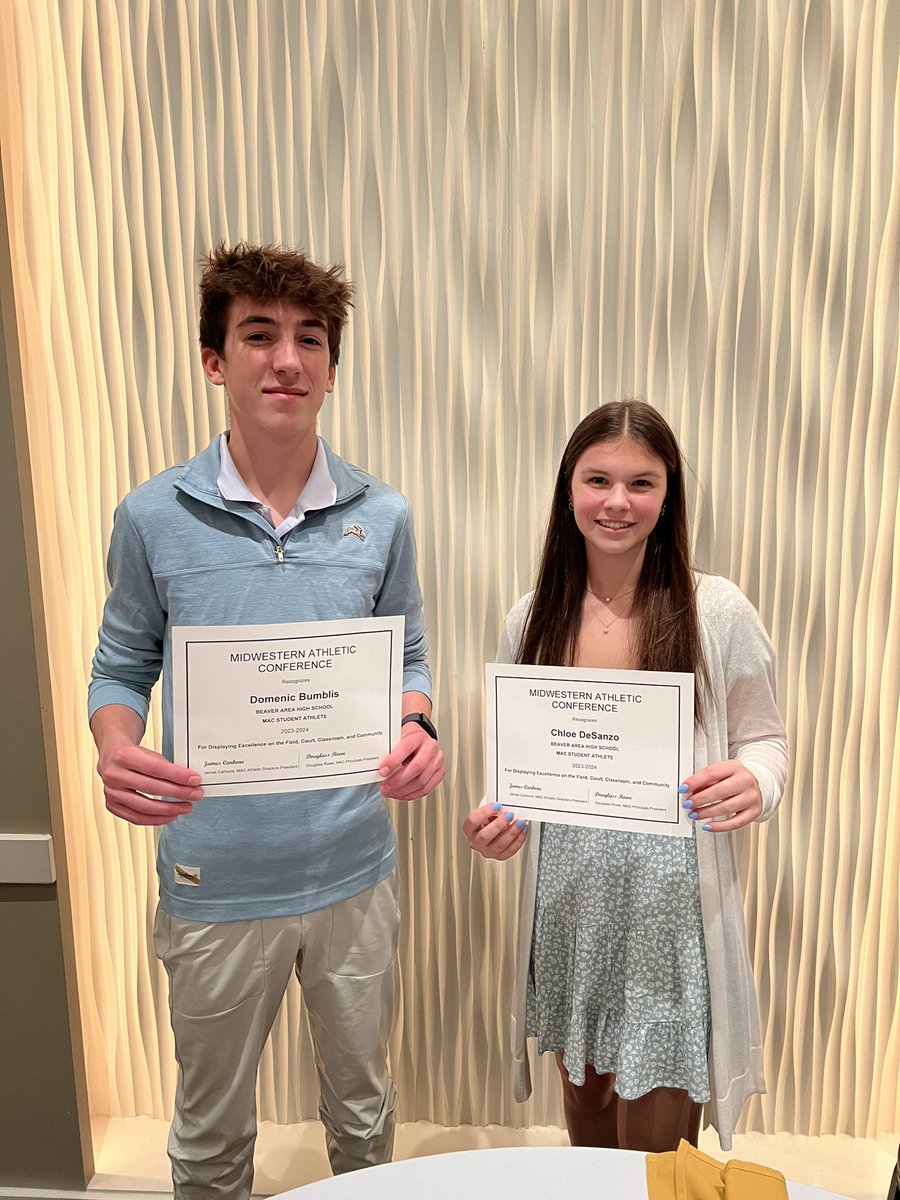 Congratulations to Chloe DeSanzo and Dominic Bumblis for being honored as Beaver’s Spot Light Athletes at the MAC banquet last night at the Fez in Hopewell 👏🏻👏🏻 #Bobcatpride