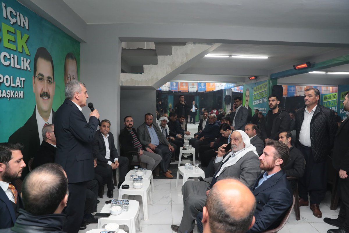 Önceki dönem milletvekilimiz <a href="/Seydiamca/">Seyit EYYÜPOĞLU</a>, AK Parti Karaköpru İlçe Başkanımız <a href="/sezaicanbek/">Av.Sezai CANBEK ®</a> ile beraber Haliliye Belediye Başkanımız <a href="/mcanpolatnet/">Mehmet CANPOLAT 🇹🇷</a>'ın seçim bürosunu ziyaret ettik.

Durmak yok, yola devam inşallah.