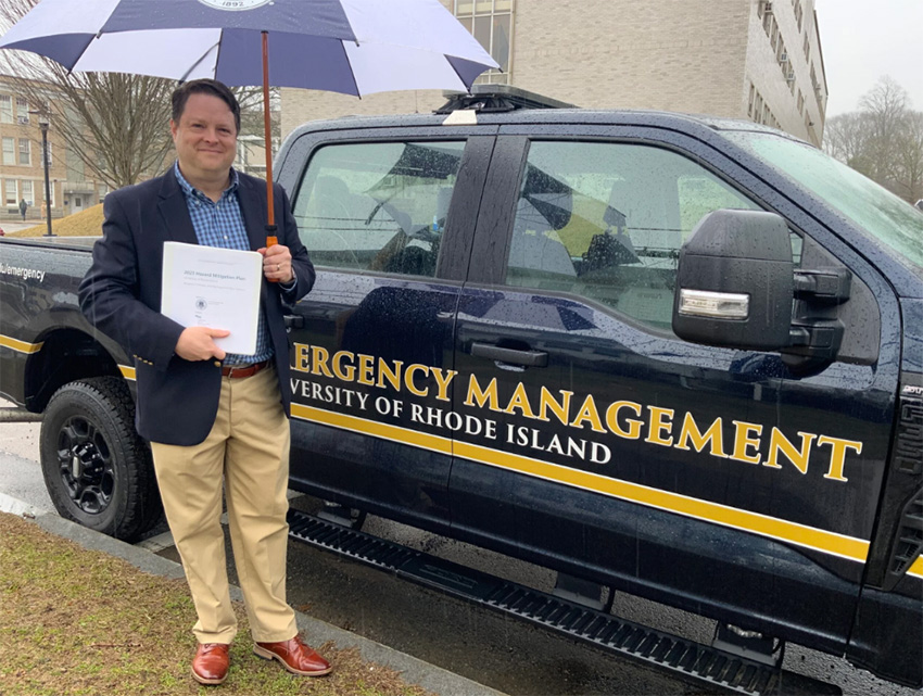 A major milestone in emergency management, URI has become the first university in Rhode Island with a comprehensive hazard mitigation plan. uri.edu/news/2024/03/u…