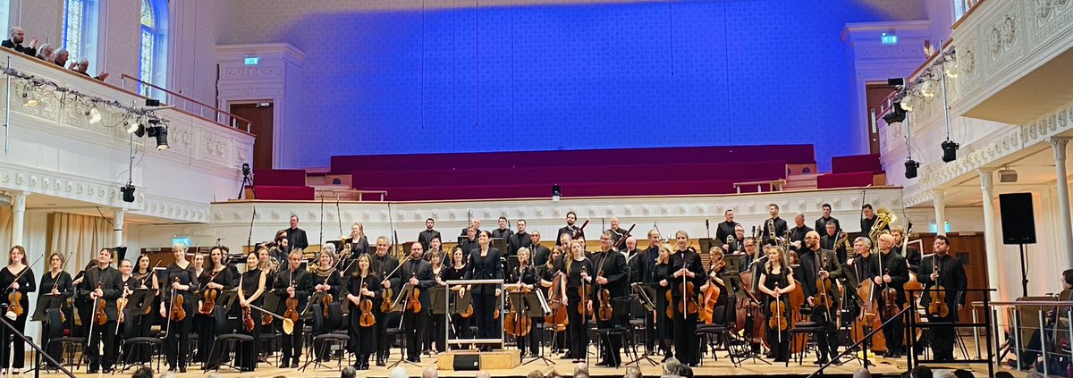 @LazarovaDelyana conducts @BBCSSO through a sparkling programme of Rimsky-Korsakov, Coll, Rodrigo, Stravinsky for @BBCRadio3 at Glasgow City Halls. Inspiring to hear what happens when an imaginative, female conductor takes up the baton.