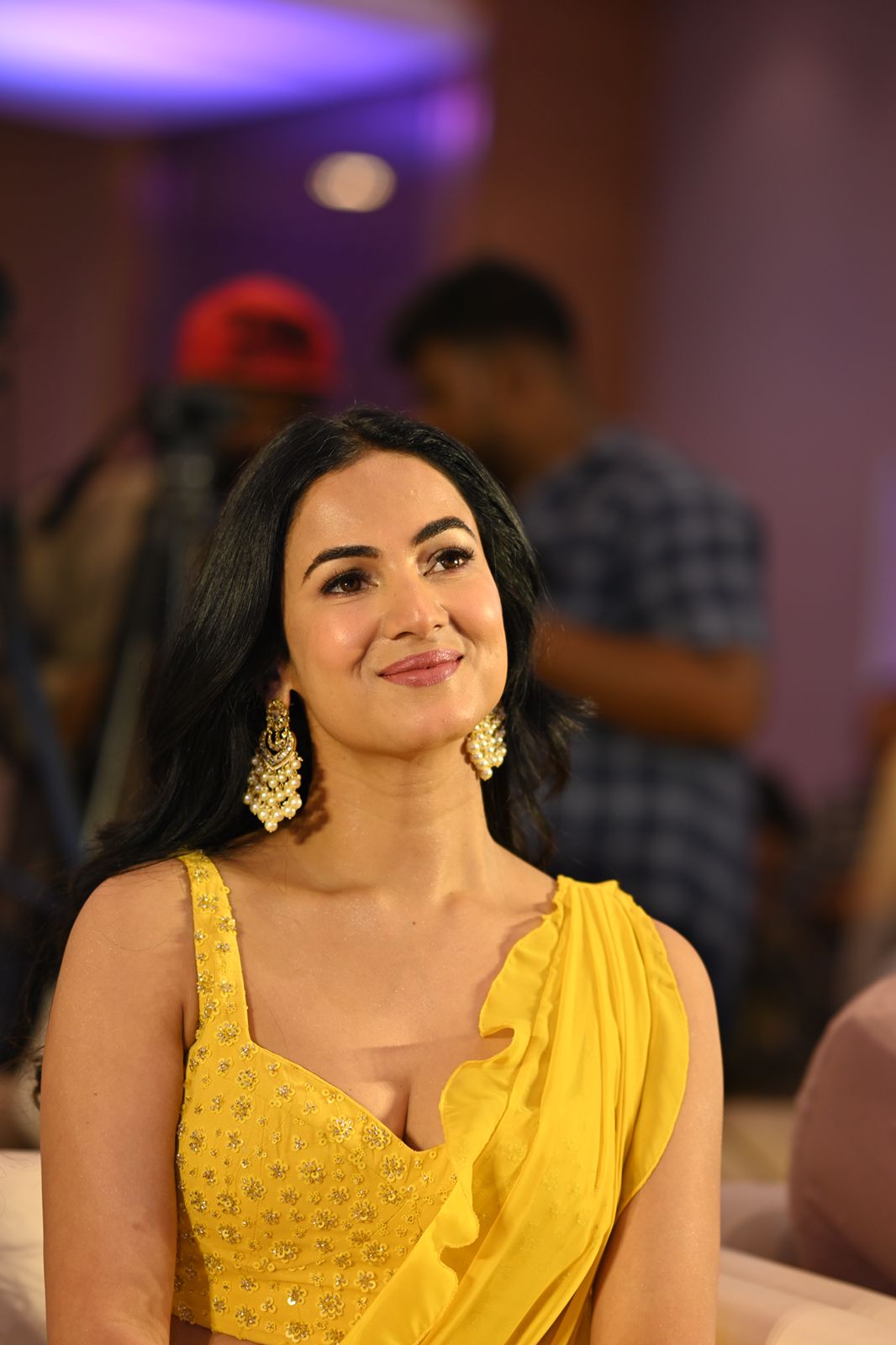 GJxAkaYXYAA-G95?format=jpg&name=large