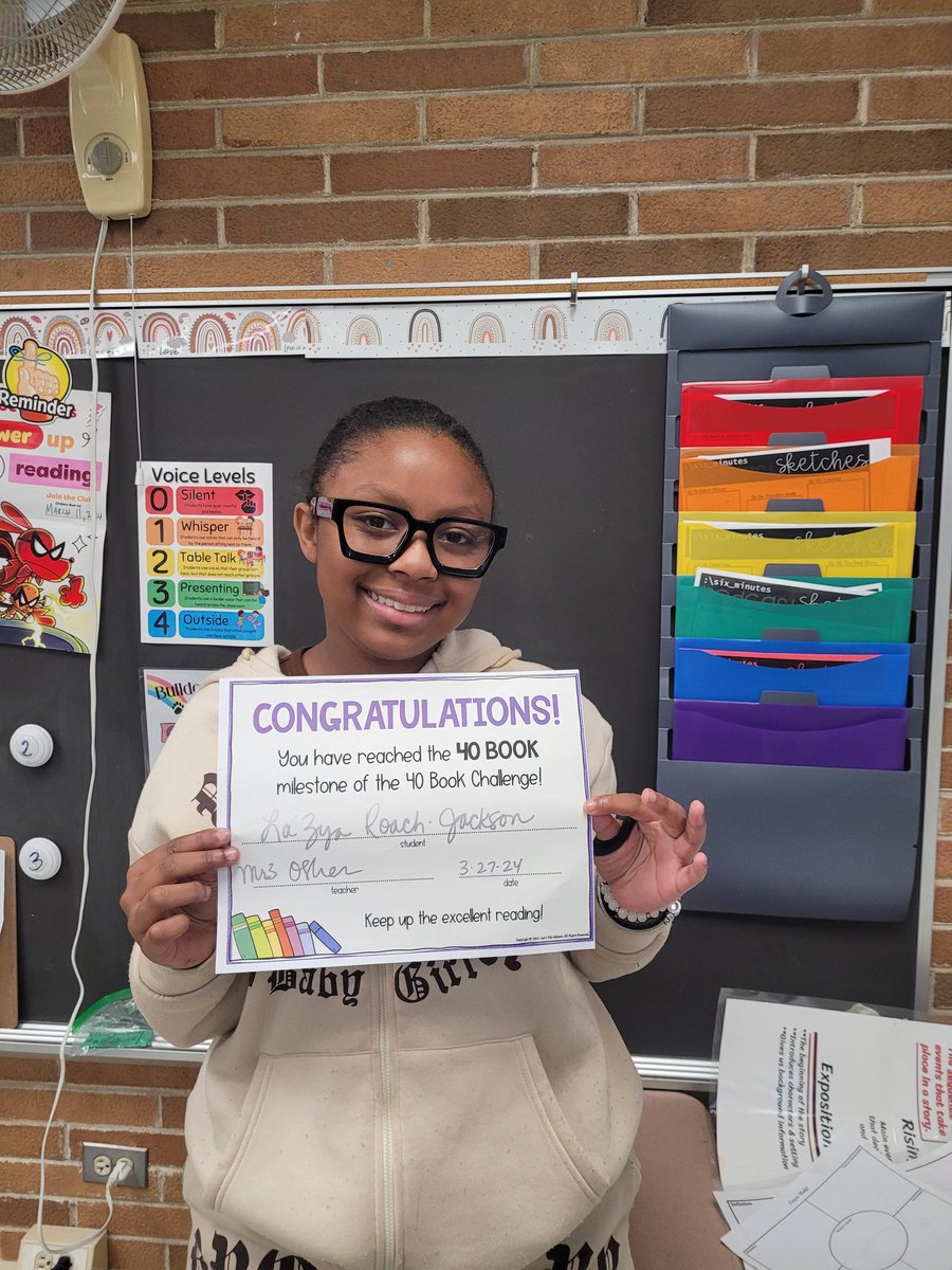 5AwithOShea's tweet image. Alright, La&apos;Zya!! Awesome, job earning your #40BookChallenge
#SWBulldogs
#BeEvergreen