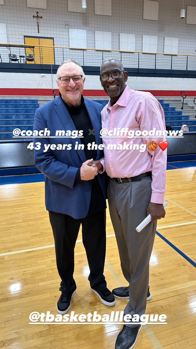 43 years ago I played against @goshockersmbb in the Sweet 16 with @kuhoops &amp; they came back from 6 down with a minute to go to win &amp; move on…

Their 2 best players were @antoinecarr55 &amp; this guy @cliffgoodnews &amp; these original bookend forwards were VERY GOOD‼️

Little did I know