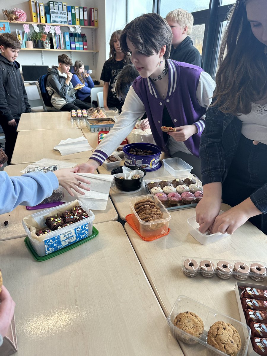 NewbattleLGBT's tweet photo. Well done to our LGBT+ group who raised £114 for our school charity @_MYPAS today with a rainbow bake sale! https://t.co/5PlV5Msia2