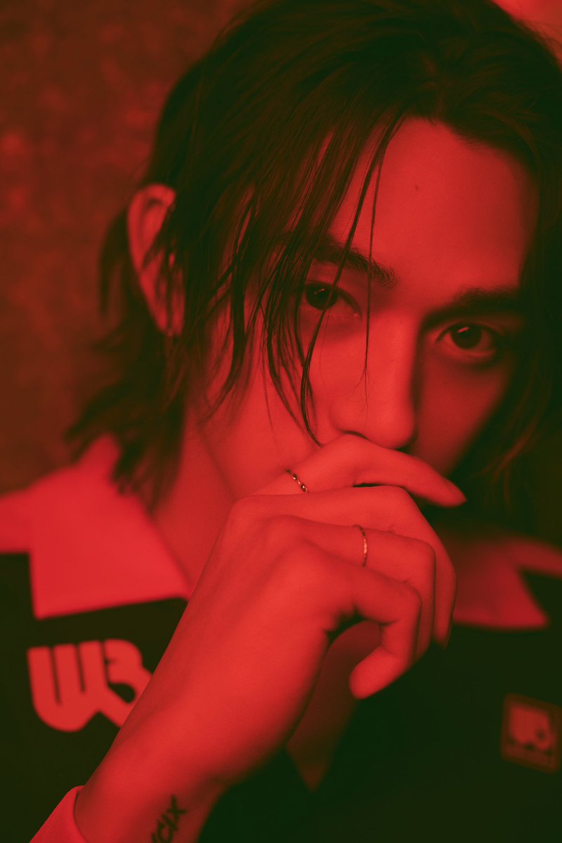 lucas_official's tweet image. LUCAS 루카스 The 1st Single 〖Renegade〗 
Teaser Image 04 

➫ 2024.4.1 6PM KST

#LUCAS #루카스 
#Renegade #LUCAS_Renegade

💿Pre Order
lucas.lnk.to/renegade