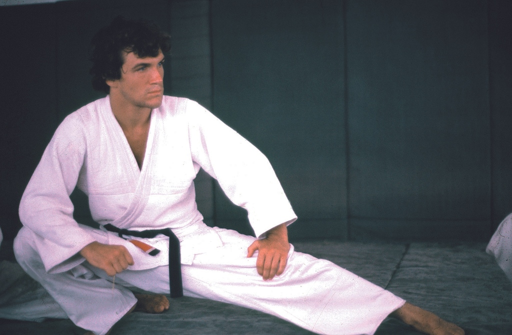 Happy birthday to Hall of Fame member Rolls Gracie! Rolls was an innovator, a mentor, a coach, a father and an amazing practitioner. Always testing his skills and honoring the Jiu-Jitsu name. Happy birthday legend, your legacy will live on forever.