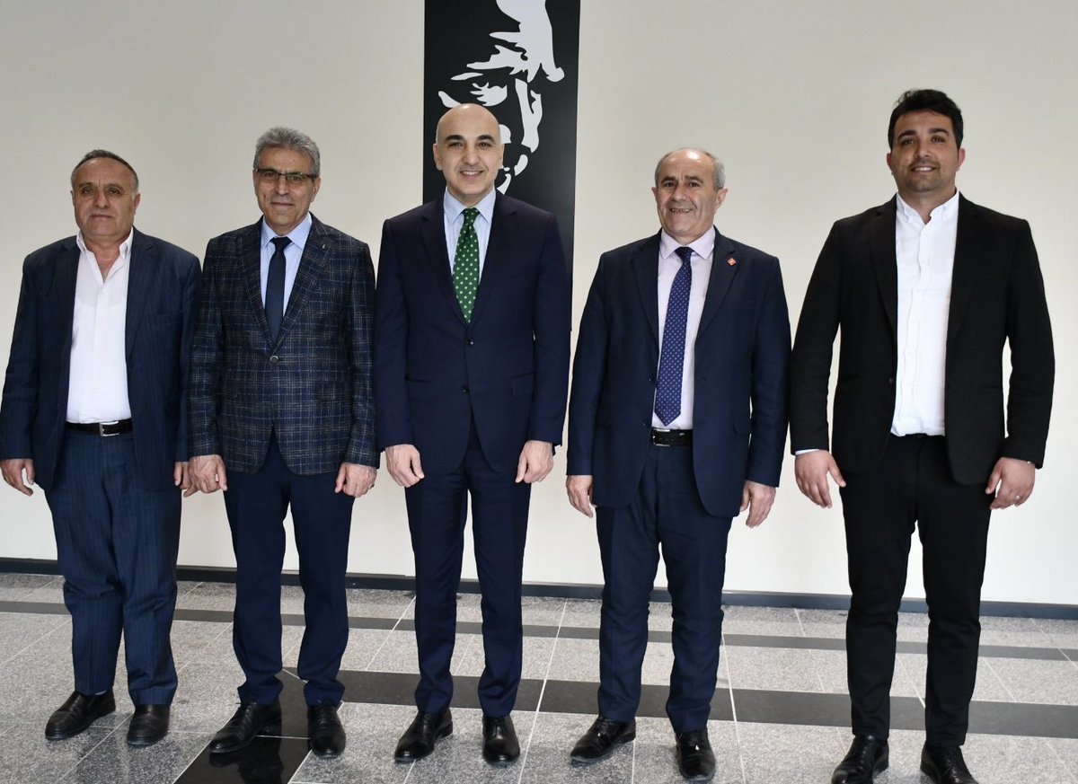 Esenyurt Erenler Cem Evi Başkanı Sayın Güner Alnargun ve yönetim kurulu üyelerine nazik ziyaretleri için teşekkür eder, çalışmalarında başarılar dilerim.
