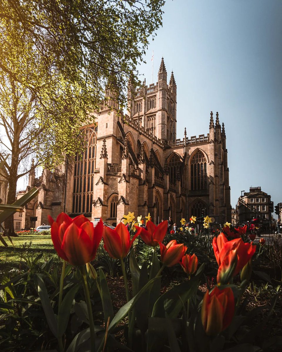 We will be closed from Friday 29 March until Wednesday 3 April. We hope those of you celebrating have a great #Easter and enjoy the well-deserved break 🐥 🌷 Photo credit: tobypentreath.photography on Instagram