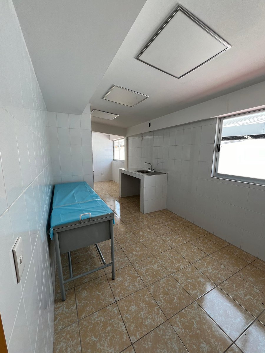 A_QuinteroMX's tweet photo. Visité en compañía de mi equipo los trabajos que se realizan en nuevo Centro de Control Canino, ubicado en calle 7 en la colonia #AgrícolaPantitlán. Pronto inauguraremos este refugio para los animalitos más desprotegidos de la @IztacalcoAl. #SaludPública https://t.co/7wiLw1evAY