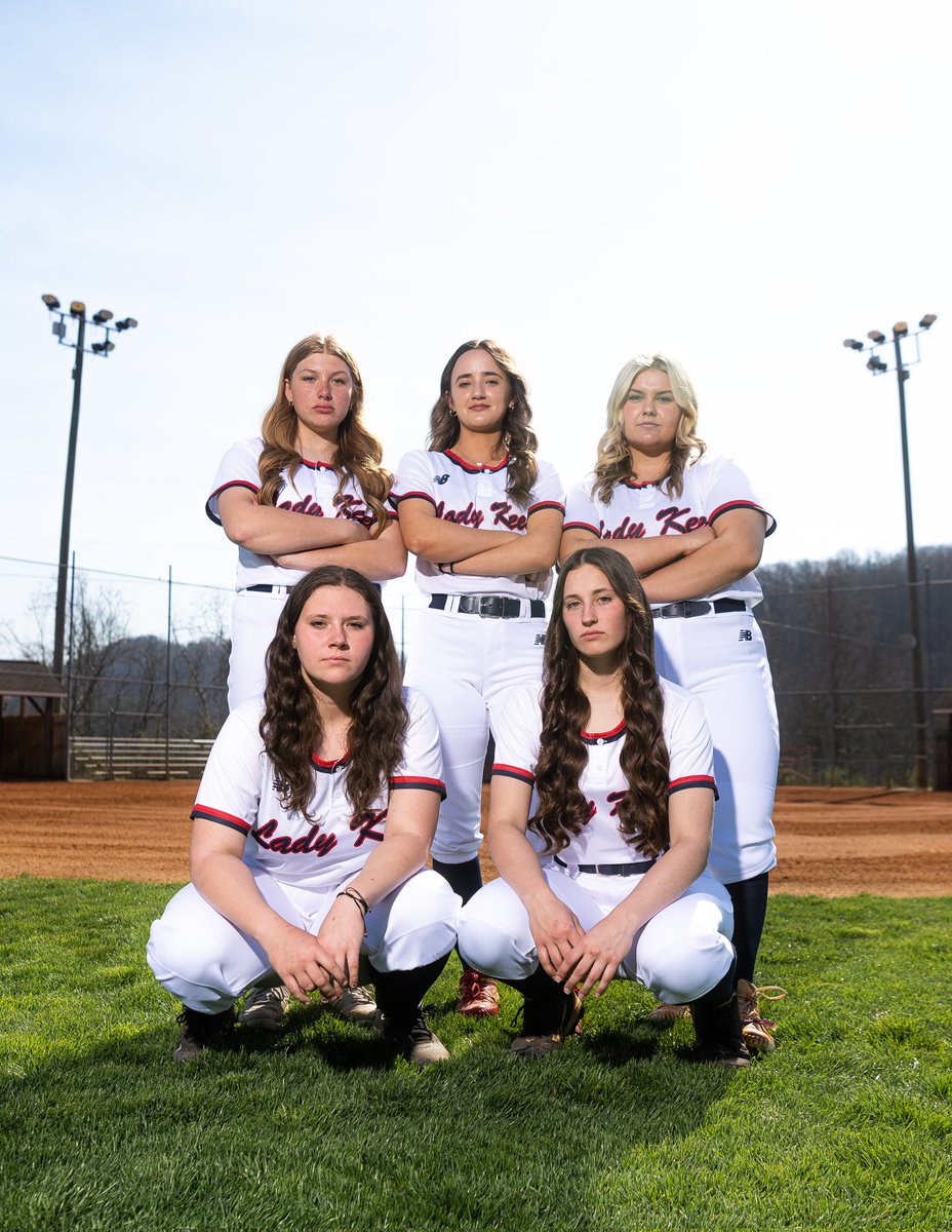 Your Lady Kees travel to Lenoir City for a district matchup tonight at 6:00. 🥎❤️💙