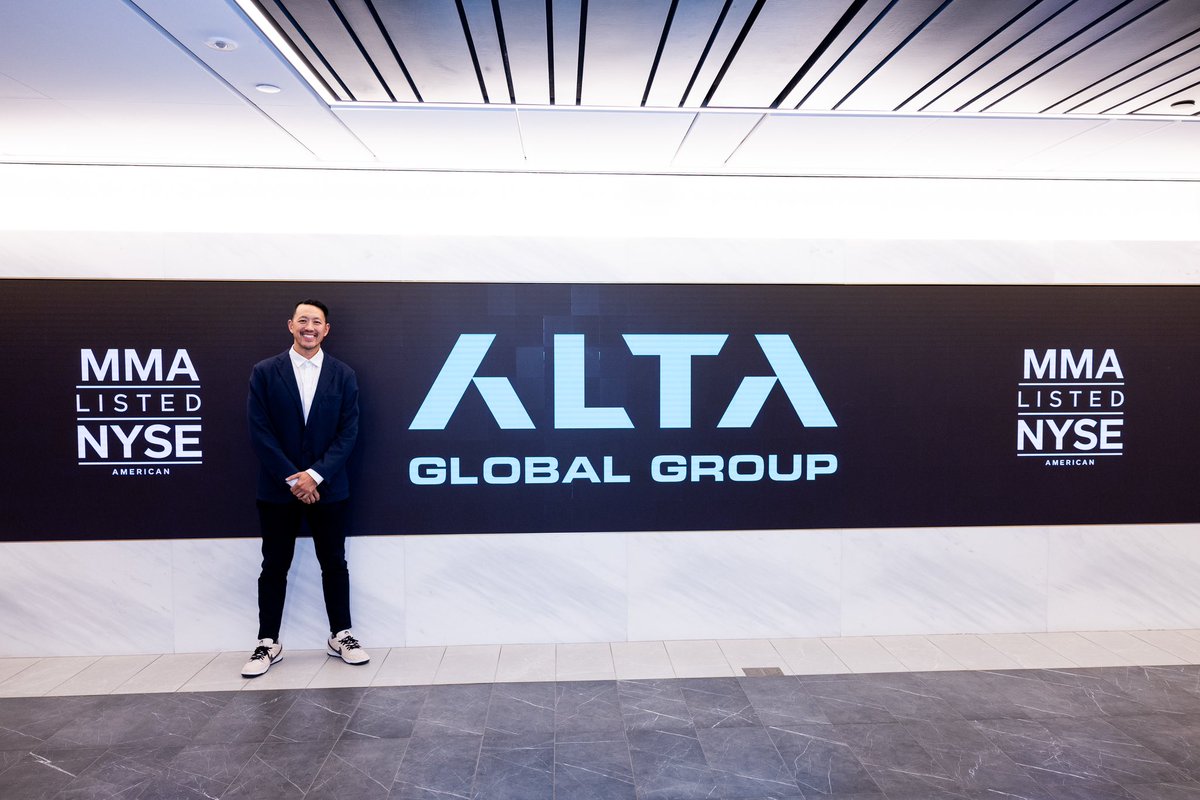 A monumental date for @trainalta as we list on the New York Stock Exchange today!
  
Thrilled for the next phase of our growth as we trade on the NYSE under the stock symbol……..MMA

@laura_sanko @TheNotoriousMMA @dc_mma @nicklangton