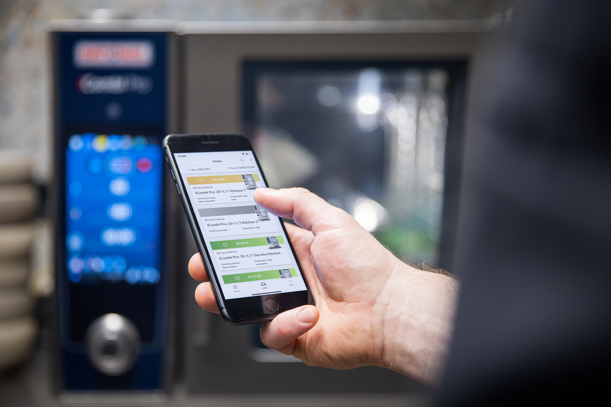Set up your @RATIONAL_AG unit for #ConnectedCooking. You'll receive instant notifications to your phone if a fault code appears. #KCE can provide remote help - ultimately reducing downtime of your unit, with a faster response time & lower costs! Register: bit.ly/39dJzee