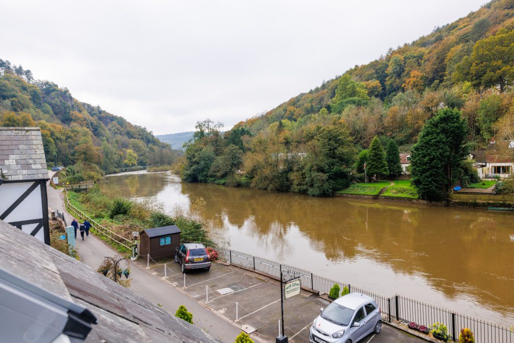 Hello all, we have some great news to share. After a great deal of time and effort, we are now taking bookings for The Weir House next door to the Inn (via boltholeretreats.co.uk). The Weir House sleeps up to 8 people over three floors. More info here: saracensheadinn.co.uk/the-weir-house/