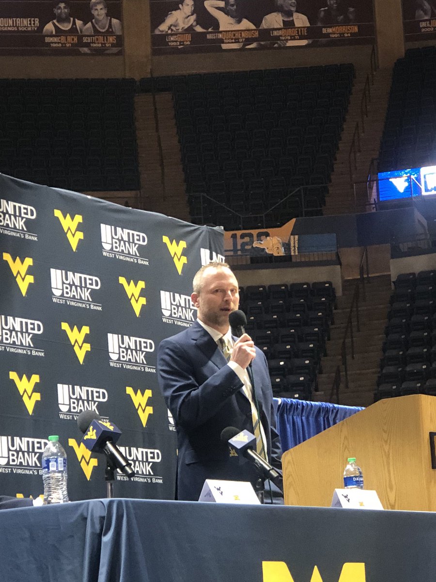 Darian DeVries introduced as men’s basketball coach at West Virginia.