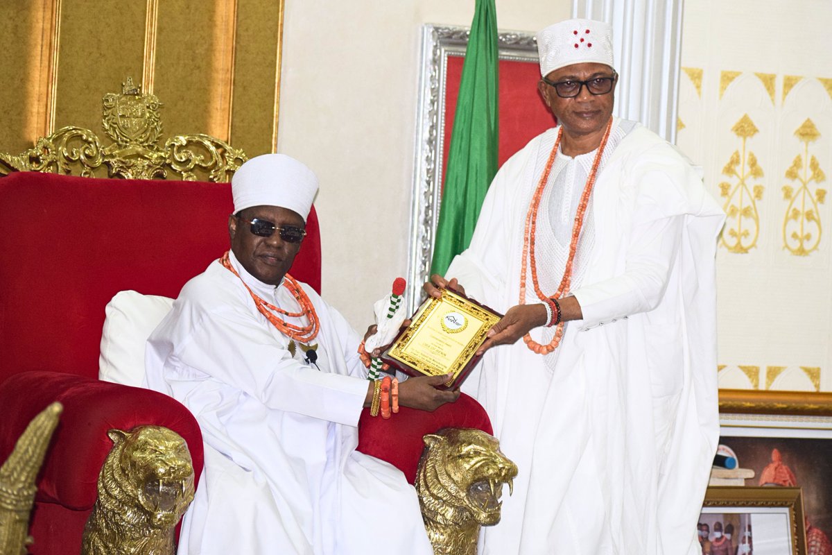 MAN recently paid homage to His Royal Majesty, the Oba of Benin, Oba Ewuare II, expressing gratitude for his commitment to fostering a conducive environment for local manufacturers in Edo state and seeking his continuous endorsement of Made-in-Nigeria products. #Buymadeinnigeria
