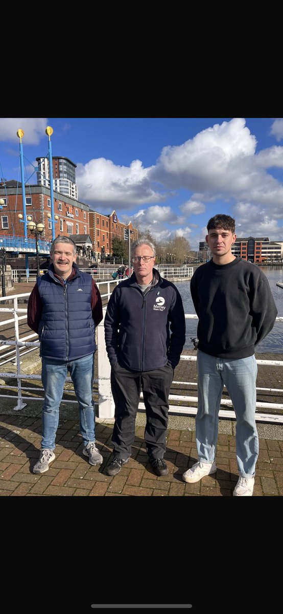 Salford Quays Community Litter Reduction Campaign Volunteering Opportunities.

The Mersey Rivers Trust’s “Plastic Free Mersey” programme and the #CleanUpTheQuays campaign are joining forces to pilot a community litter reduction campaign around Salford Quays.

1/3