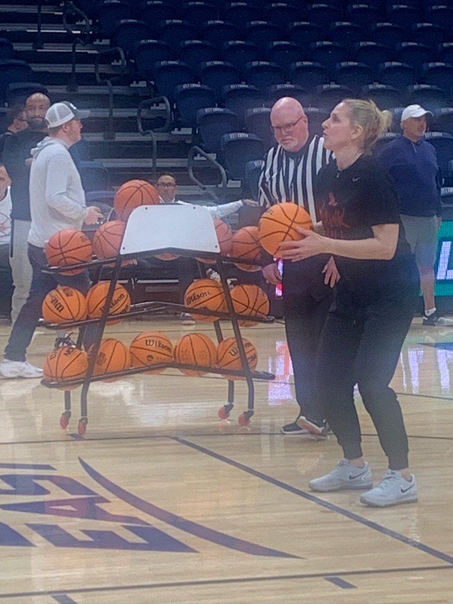 Susan Lavin tweet media