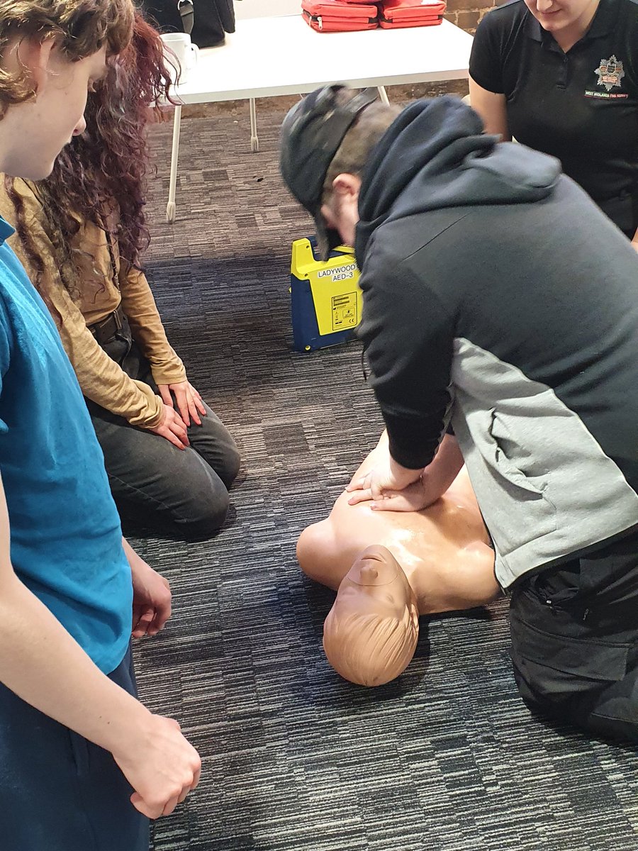 Thank you, WMP Princess Trust Team Programme, for inviting us over to your venue today.Bleed kit awareness and basic first aid. Making a difference. @BrumCityWMP @ColmoreJohnJo @lynnebaird8 @russladywood @WestMidsFire @Zoebish1 @_MattStanton