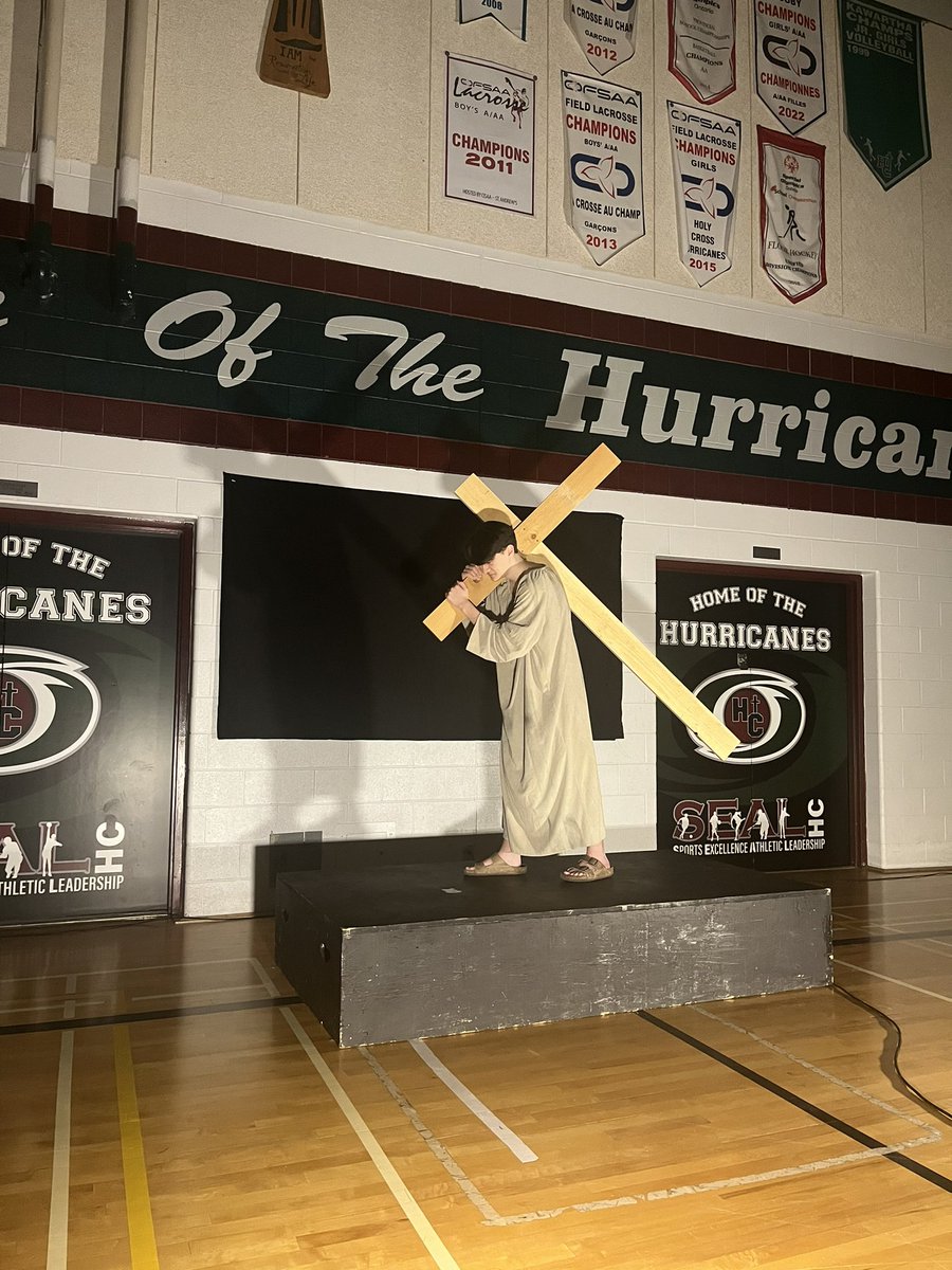 Holy Cross CSS tweet media