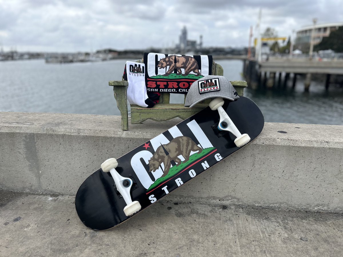 Cali Strong flagship is 50 steps to the beautiful San Diego waterfront. @theheadquarters @seaport_village #calistrongusa #originalcollection #headtotoecollection