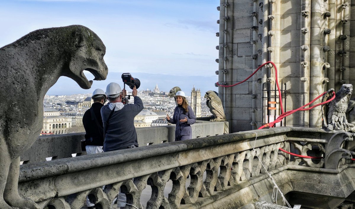 TF1Info's tweet photo. 🔴RDV ce dimanche dans #Le20H de @TF1 

Anne-Claire Coudray (@ACCoudray) nous emmène dans les coulisses du chantier du siècle. Découvrez la cathédrale Notre-Dame de Paris entièrement restaurée à 8 mois de sa réouverture. https://t.co/coLze1YxMn