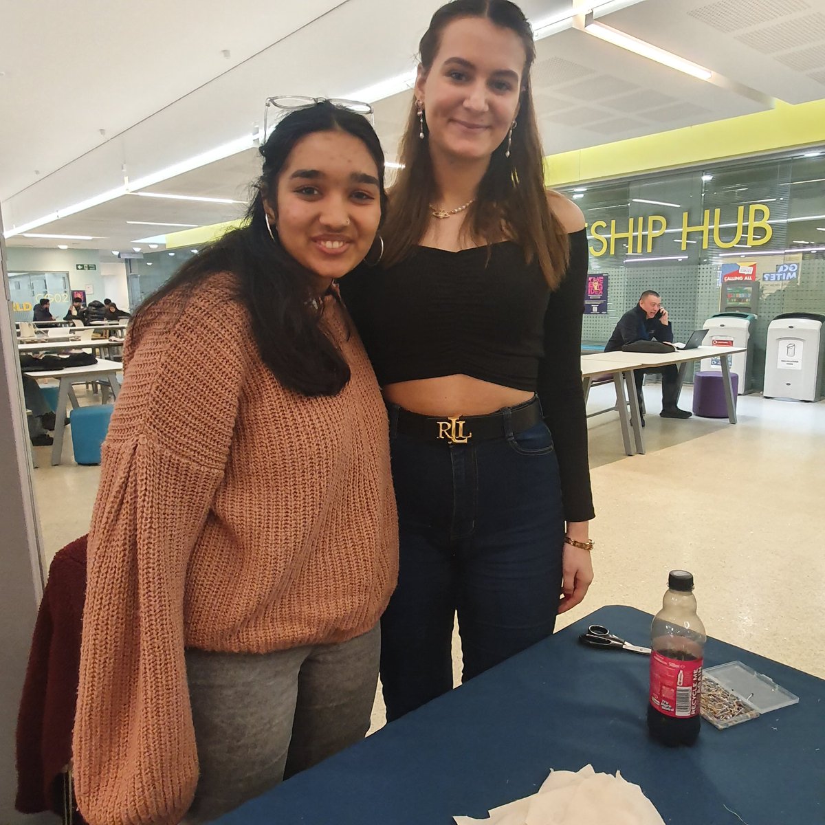 Good to meet Shivani&Lou-Ann from @CavendishLab today @UniWestminster. Passionate about educating their peers on sustainable managment practices & implications of fast fashion and food waste. Well done to my colleagues @pooja_basnett & Linda Percy for leading this project 👏