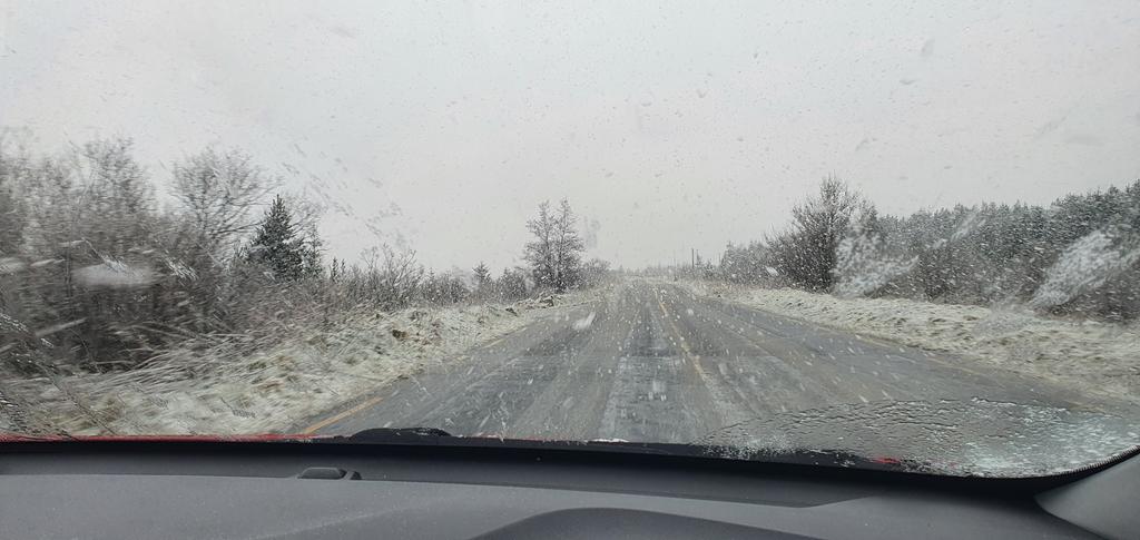 There's still very much a winter's feel in the Donegal air this afternoon. #snow