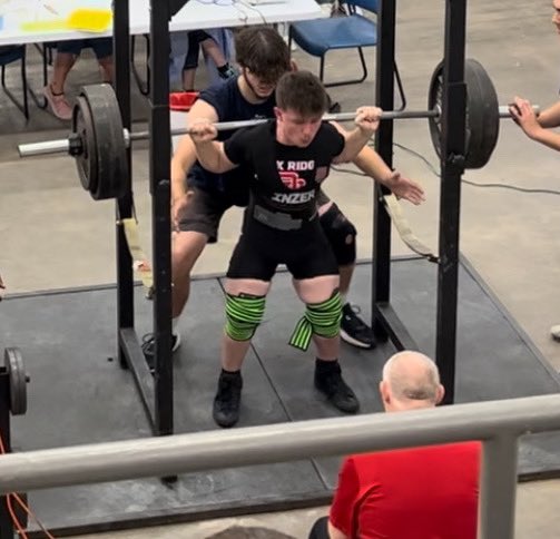 Oak Ridge Powerlifting capped off the season with 4 lifters competing at the THSPA and THSWPA State Meets. Big things in store for the War Eagles!