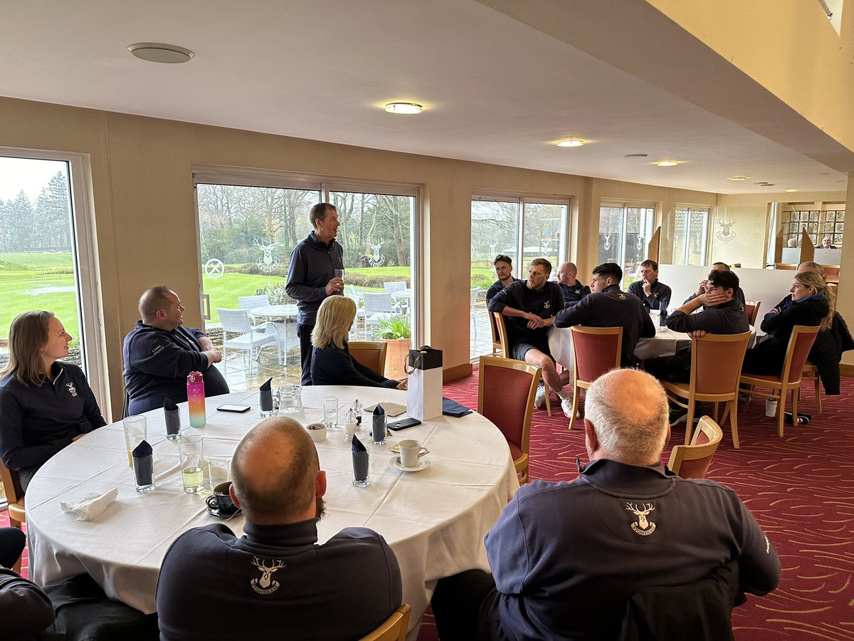 Today the team got together for a ‘final supper’ with our Head Professional, Ian Young. After 37 years of fantastic service to Stoneham Golf Club, Ian is taking a very deserved retirement! Thank you for every! We look forward to the proper send off in May! ☀️ Enjoy! ⛳️🙌🏾