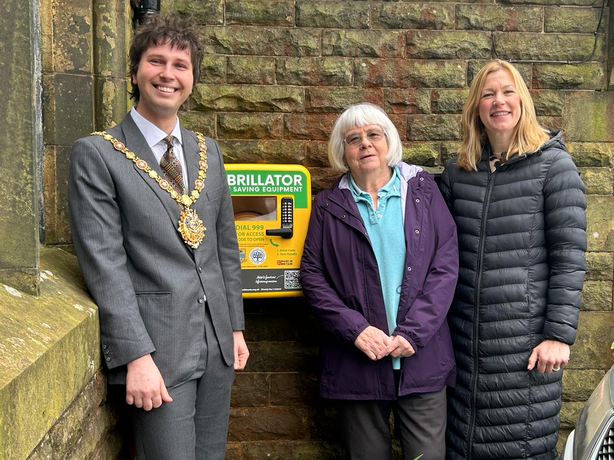 In partnership with @TodmordenTown we have proudly funded 6 new publicly accessible defibs across #Todmorden 🙌 Within 2 weeks of installation two have been successfully deployed 🧡 Read the full story here: chftcharity.co.uk/latest-news/ar…