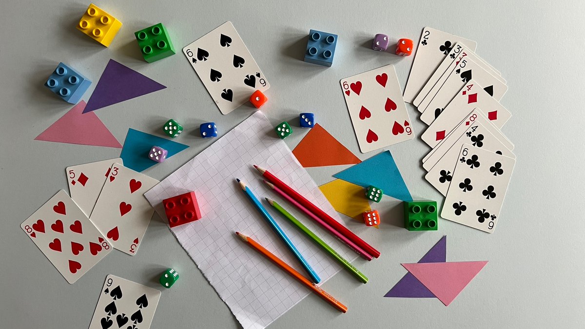 Looking for ways to keep the kids entertained over the #EasterHolidays? We have lots of fun maths inspired activities to keep them busy. Browse our #MathsWeekScot website for games, puzzles, arts & more! mathsweek.scot/families/activ… #BoredomBusters #STEMeducation #KidsAtHome