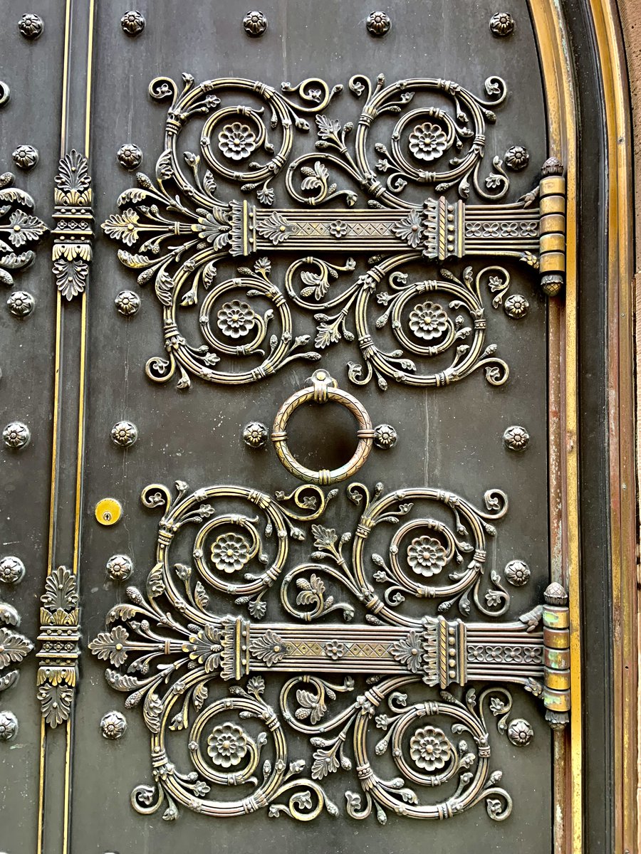 Attention to detail #doorsfanart #doors #historical