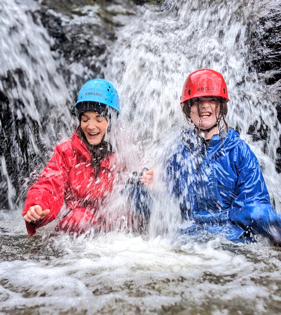 Final session with @HolyCrossPri and finished on an absolute high with a splash and dash up #smugglersburn 🙌💪💦 A pleasure to work with you this week and see you all grow in confidence! All the best for your futures and have a fab holiday! 🐰🐣 @BlairvadachOEC #HolyCrossBV24