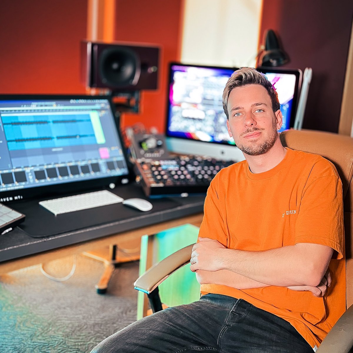 Just finished my remix for <a href="/borisbrejcha/">mauricio gamboa</a> 🤟🏼 
Really excited to show you my version of "Flockentanz" soon 🫡