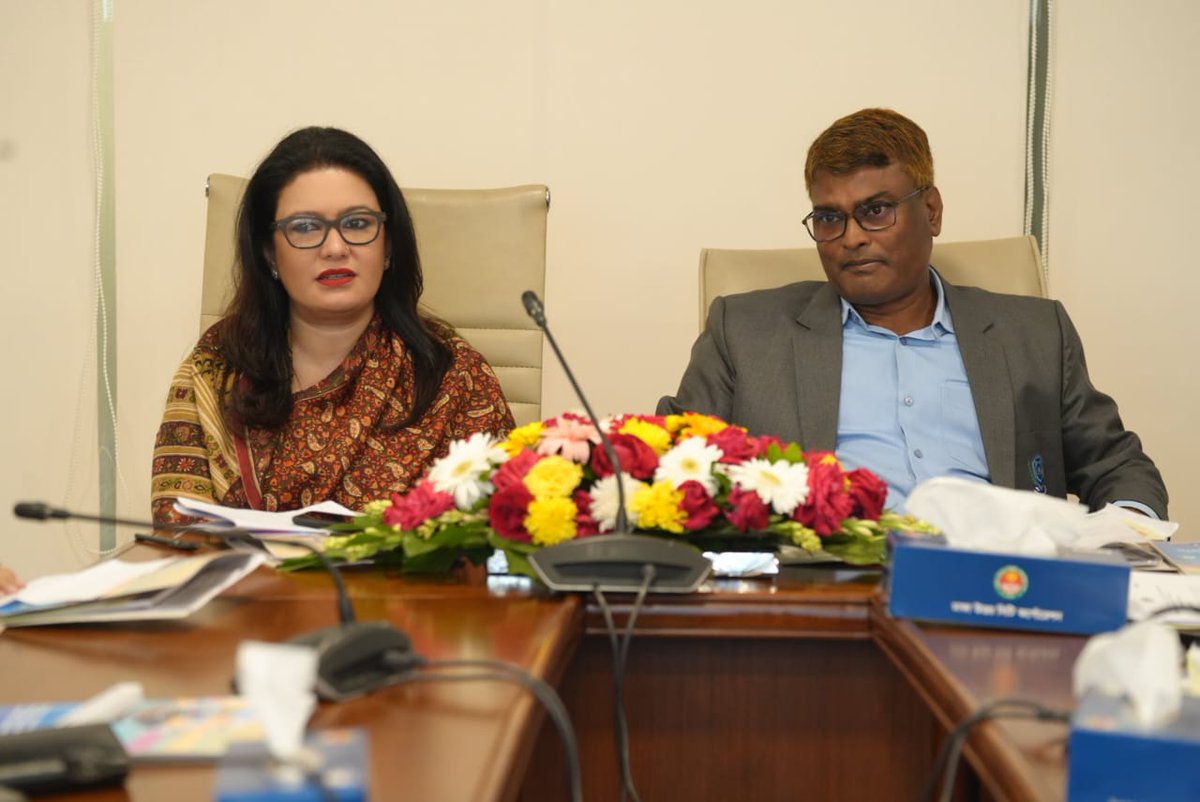 Discussion Meeting on Prime Minister #SheikhHasina's announced 'creating a #tobaccofree Bangladesh by 2040' and strengthening the tobacco control law at DNCC. 

#Dhaka
#Bangladesh 
#ZaraMahbub