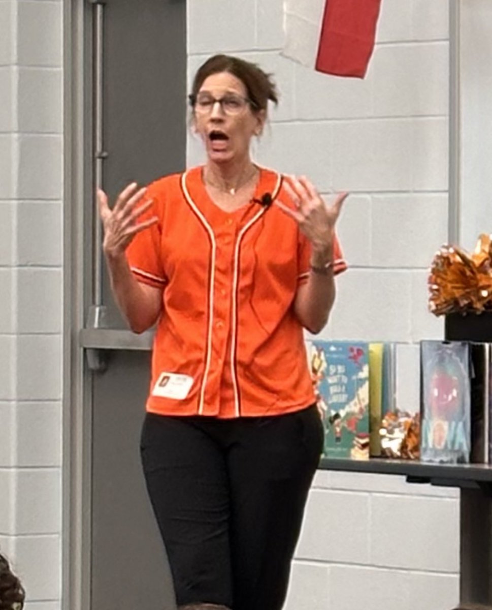 Is there any greater joy for a children’s author than doing school visits? How about doing school visits with your children’s author bestie? So. Much. JOY! @KariALavelle (And what am I doing with my face, y’all?) Thank you for hosting us, Flour Bluff Primary & Elementary!