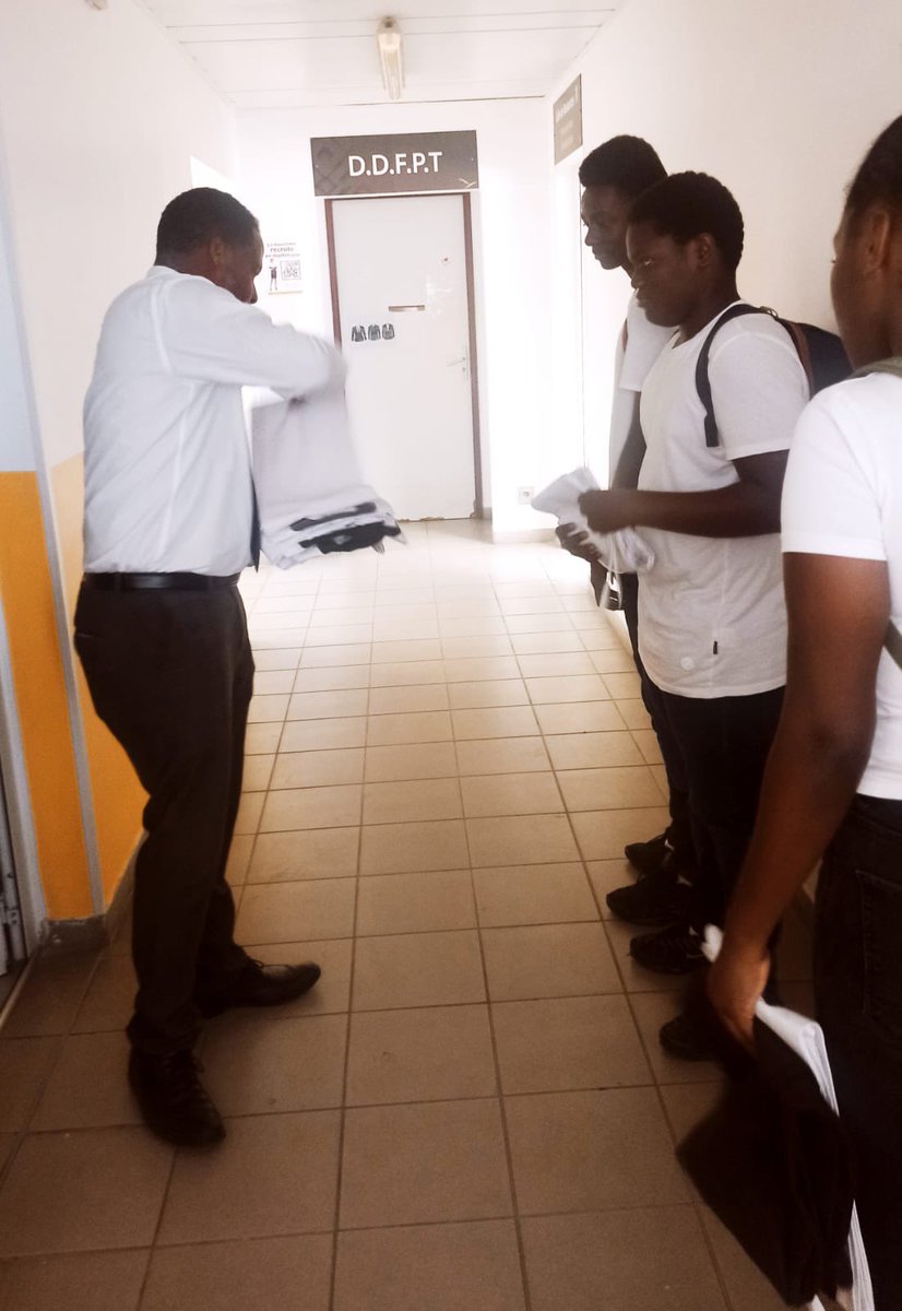 Collège Louis Delgrès tweet media