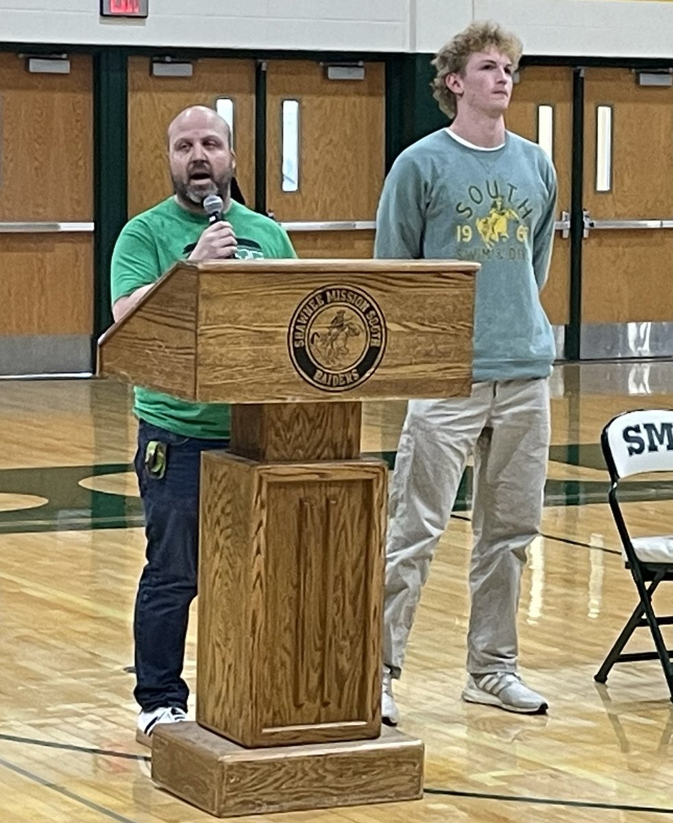 SMSouthTDain's tweet image. 🏆STATE CHAMPIONSHIP🏆Assembly today to celebrate our 2024 Raider @KSHSAA 6A State Champions‼️
🥇Grady O’Connor - Swimming 
🥇Stella Segura - Wrestling 
🥇Girls Basketball Team
#NothinGreaterThanaRaider 
#BannerDrop #StateChampions 
#RaiderPride 🔰#CultureWins