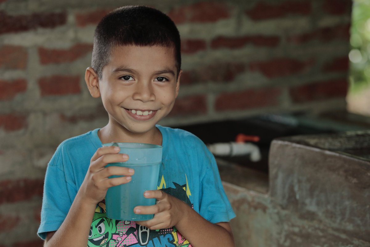 Great work by our member @CatholicRelief! Their Azure project brings clean water to communities in Central America using innovative #blendedfinance. Learn more: andeglobal.org/azure-blended-… #watersecurity #ANDE #SDG6